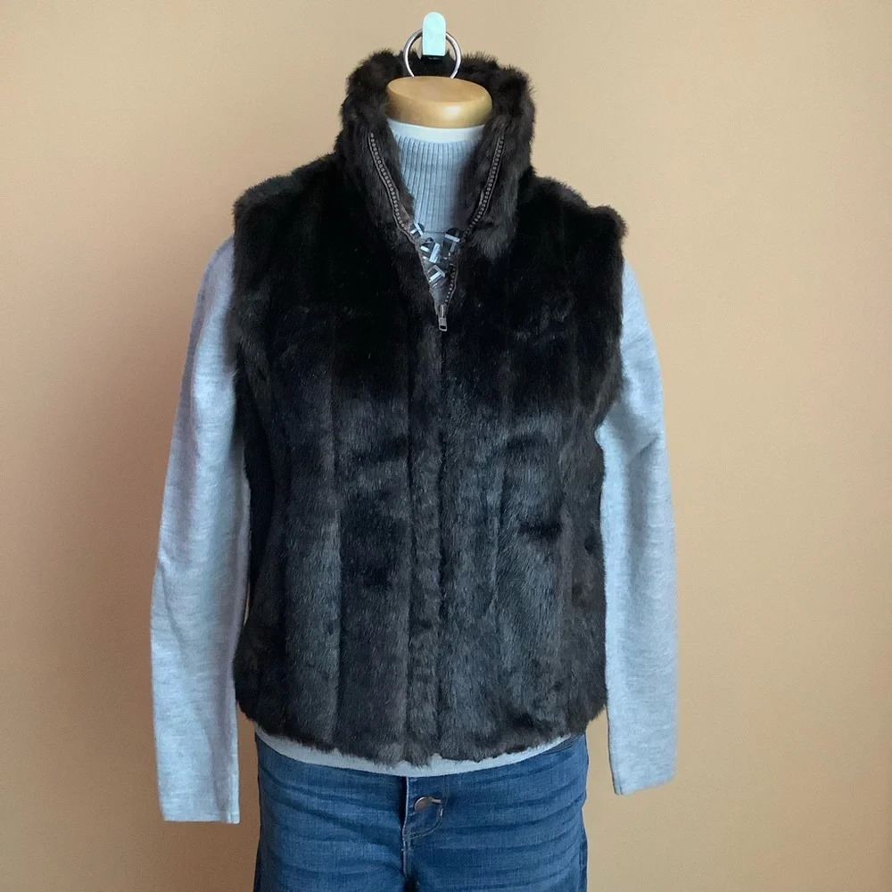 LE CHATEAU Faux Fur Mink Zip Vest Size S - Picture 14 of 15